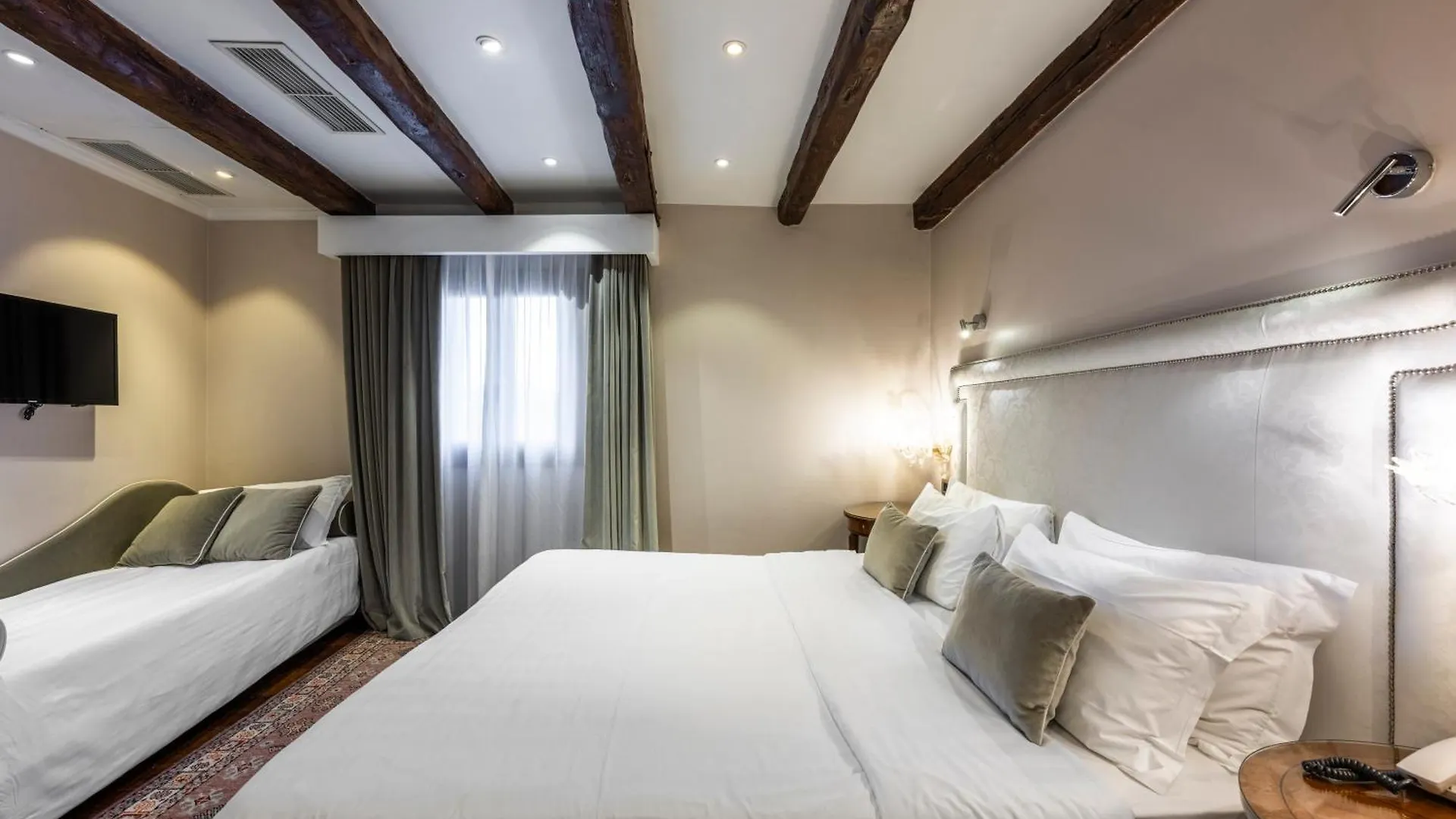 Hotel Casa Verardo Residenza D'Epoca Venice 3*,  Italy